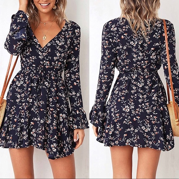 PJTL Dresses & Skirts - PJTL - Women’s Long Sleeve V-Neck Mini Dress - Navy Blue Floral -Size Me…
